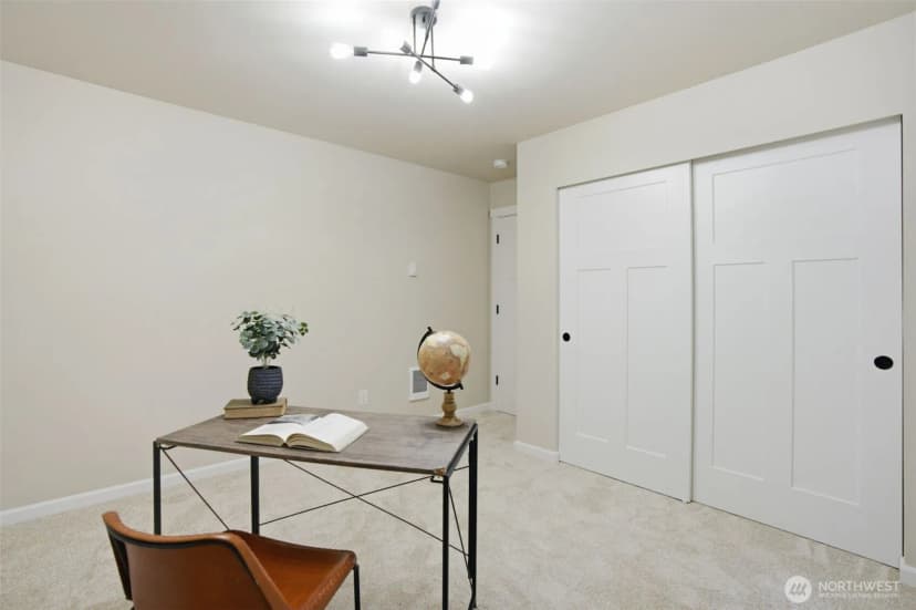 Property photo for 5909 257th Street E, Graham photo 11
