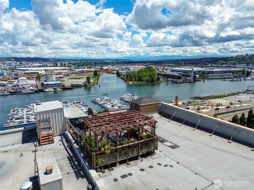 Property photo for 1120 Cliff Avenue #304, Tacoma photo 20