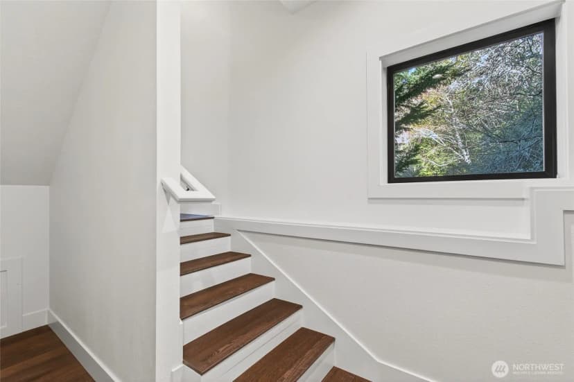 Property photo for 133 Cedar Falls Drive, Kelso photo 5