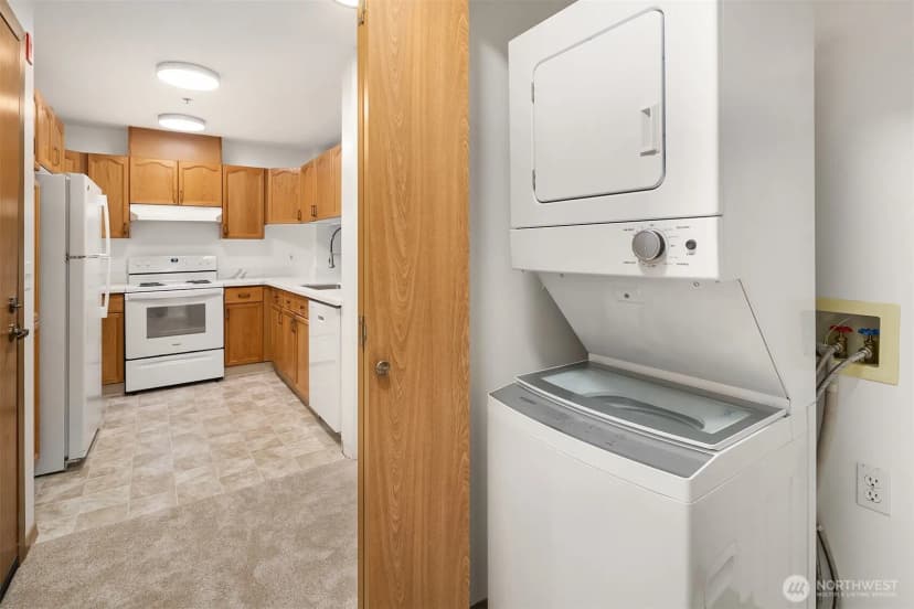 Property photo for 1750 152nd Avenue Ne #e311, Bellevue photo 24