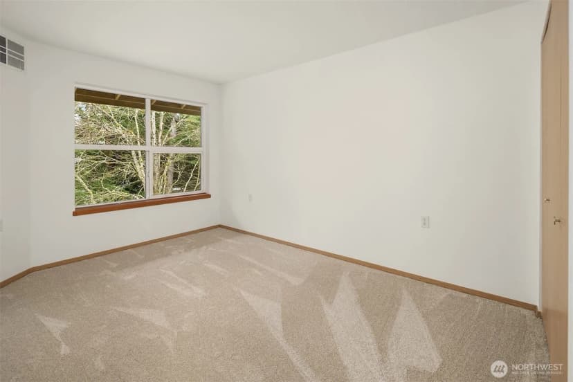 Property photo for 1750 152nd Avenue Ne #e311, Bellevue photo 22