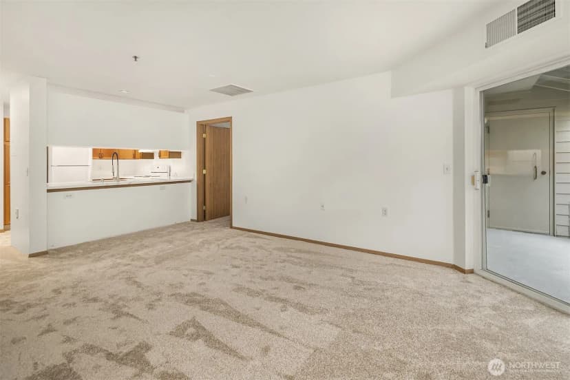 Property photo for 1750 152nd Avenue Ne #e311, Bellevue photo 11