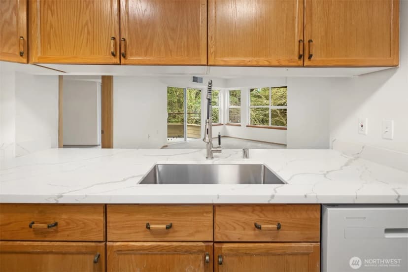 Property photo for 1750 152nd Avenue Ne #e311, Bellevue photo 5