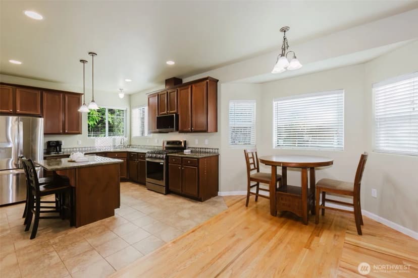 Property photo for 1568 Puget Drive E, Port Orchard photo 12