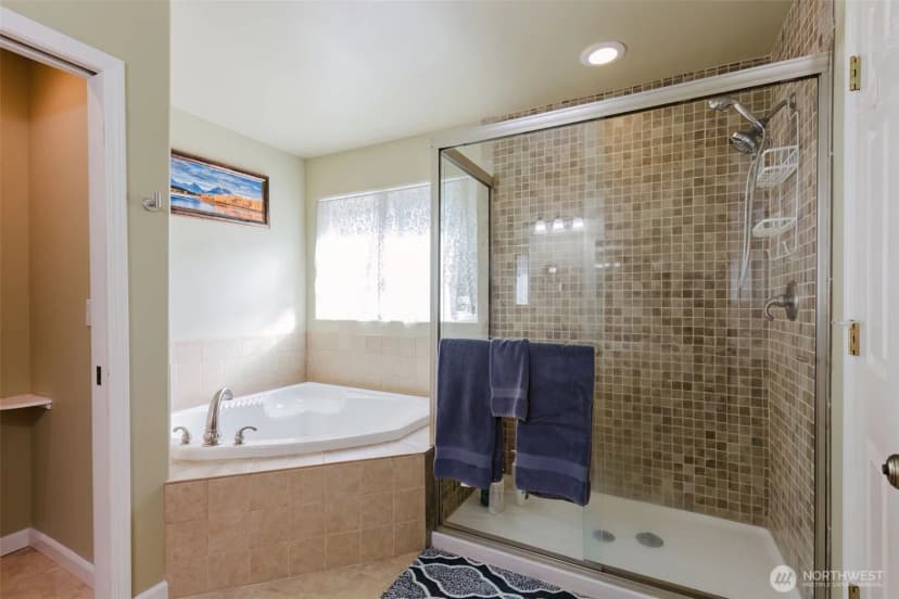 Property photo for 1568 Puget Drive E, Port Orchard photo 23