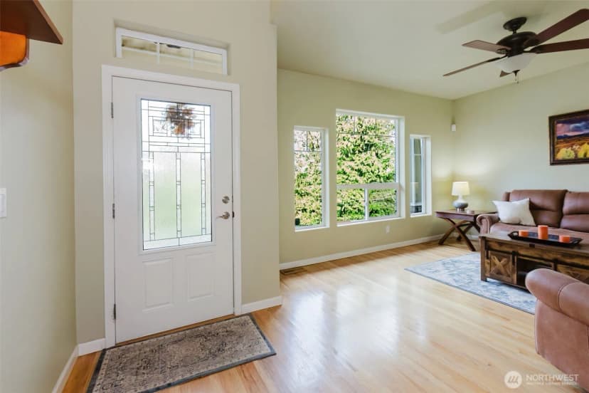 Property photo for 1568 Puget Drive E, Port Orchard photo 6