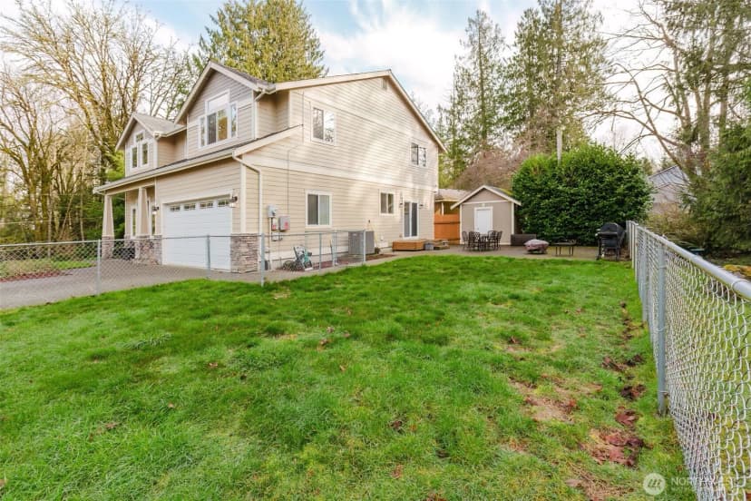 Property photo for 1568 Puget Drive E, Port Orchard photo 4