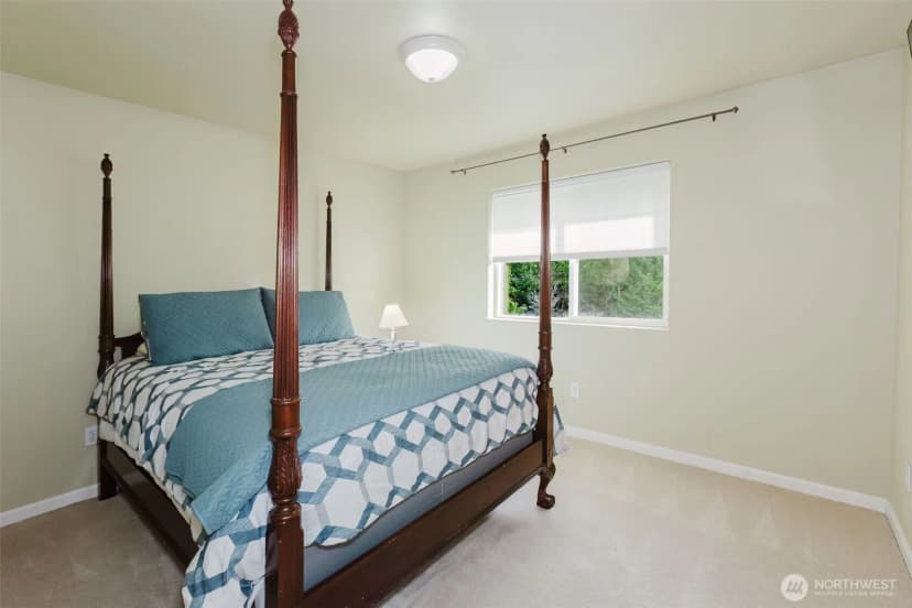 Property photo for 1568 Puget Drive E, Port Orchard photo 26