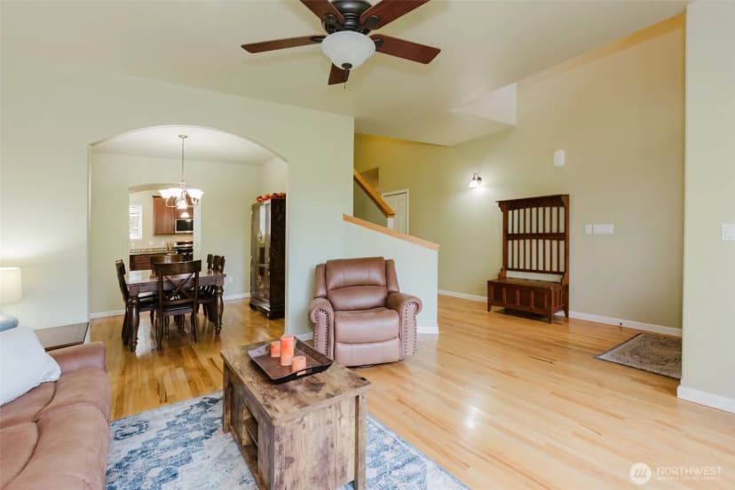 Property photo for 1568 Puget Drive E, Port Orchard photo 8