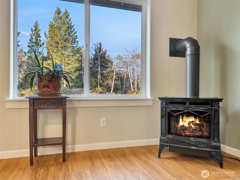 Property photo for 18215 Mill Lane, Long Beach photo 13