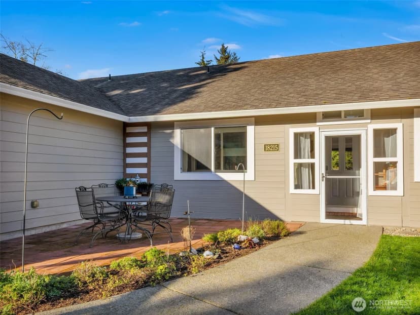 Property photo for 18215 Mill Lane, Long Beach photo 4
