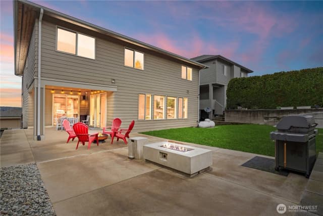 Property photo for 2414 Garden Court N, Renton photo 2