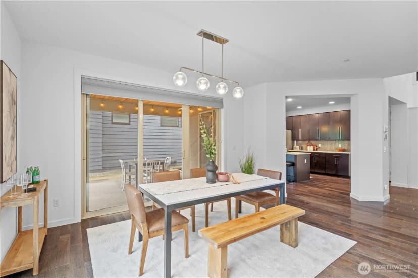 Property photo for 2414 Garden Court N, Renton photo 11