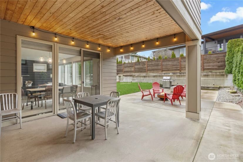 Property photo for 2414 Garden Court N, Renton photo 39