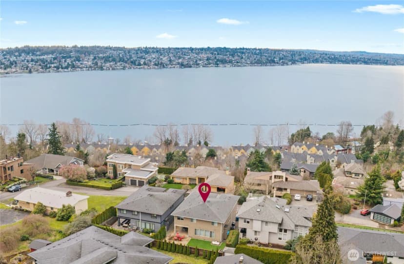 Property photo for 2414 Garden Court N, Renton photo 5