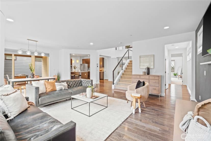 Property photo for 2414 Garden Court N, Renton photo 7