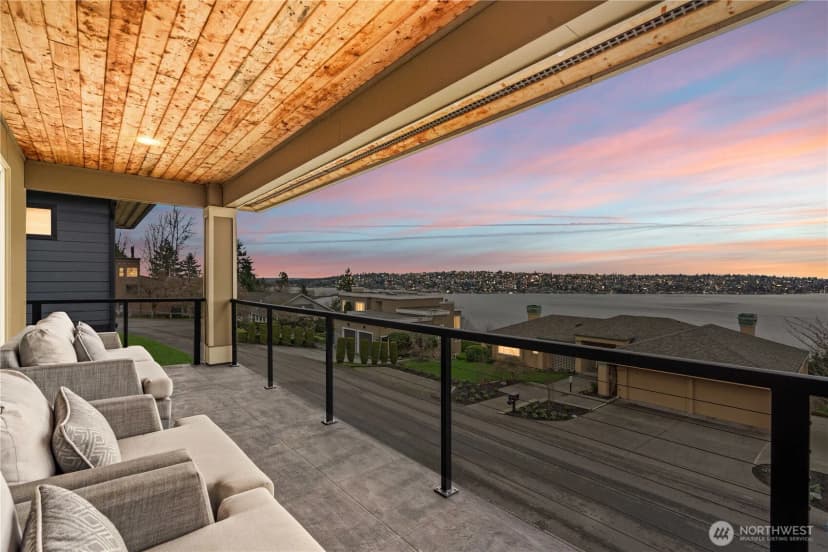 Property photo for 2414 Garden Court N, Renton photo 4