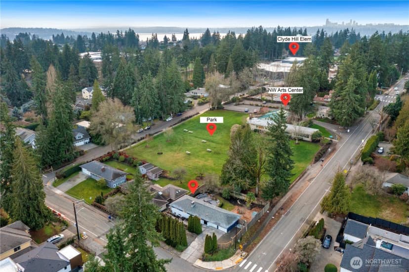 Property photo for 2321 100th Avenue Ne, Bellevue photo 35