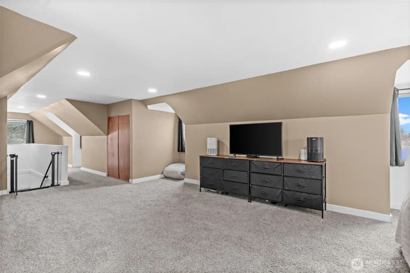 Property photo for 220 S 61st Street, Tacoma photo 20
