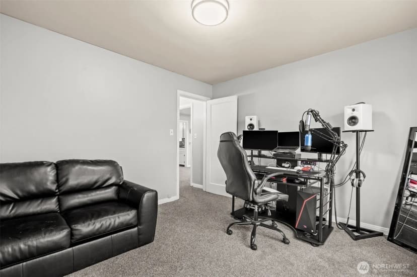 Property photo for 220 S 61st Street, Tacoma photo 11