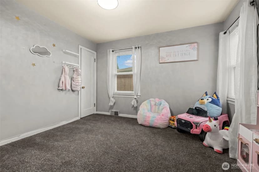 Property photo for 220 S 61st Street, Tacoma photo 13