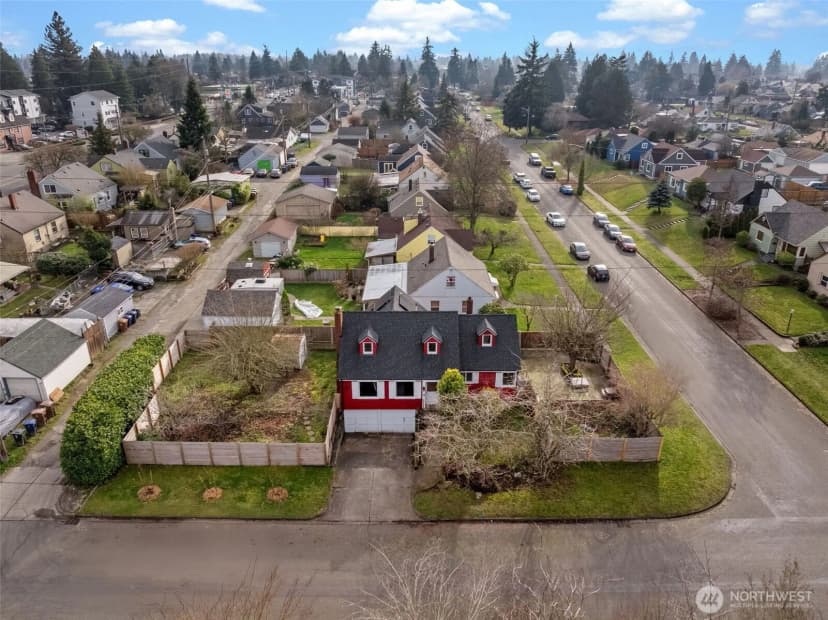Property photo for 220 S 61st Street, Tacoma photo 2