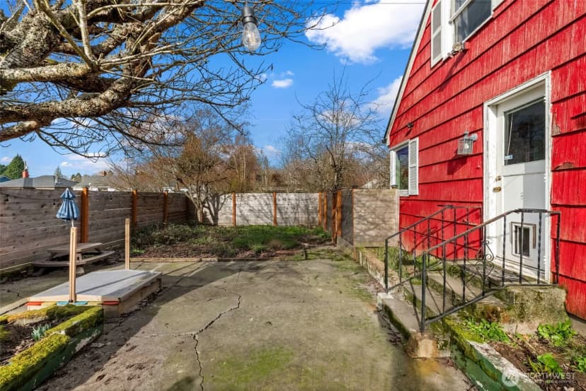 Property photo for 220 S 61st Street, Tacoma photo 28