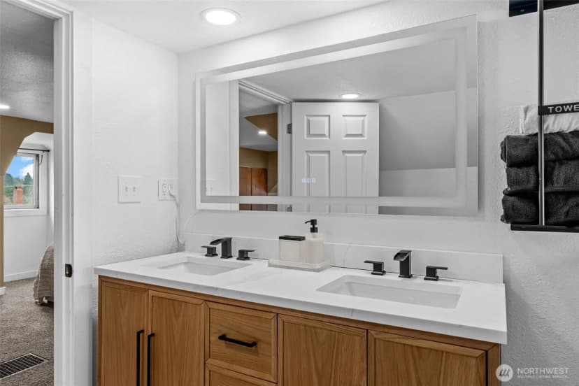 Property photo for 220 S 61st Street, Tacoma photo 23