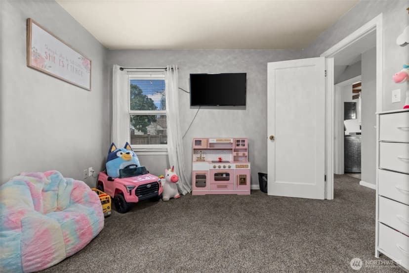 Property photo for 220 S 61st Street, Tacoma photo 14