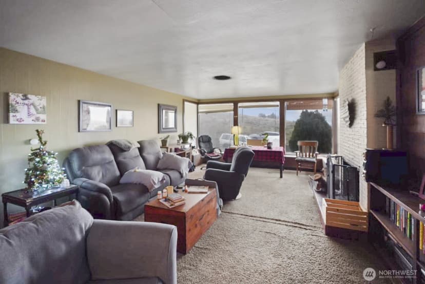 Property photo for 321 Maringo Road, Ephrata photo 3