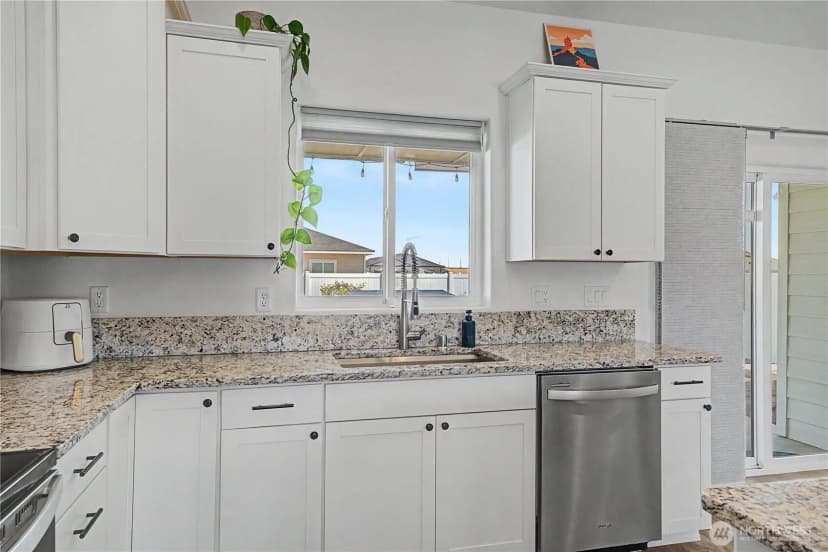 Property photo for 2394 Chelan Street, Ephrata photo 9