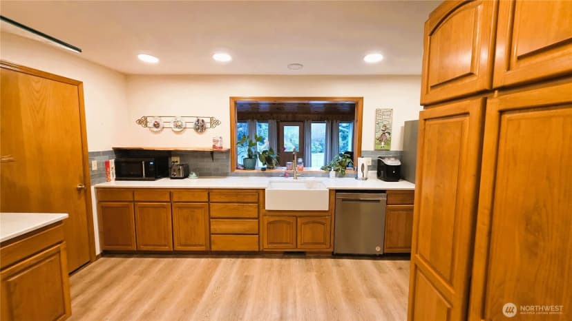 Property photo for 30708 N Place, Ocean Park photo 11