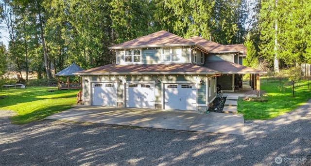 Property photo for 6824 137th Drive Ne, Lake Stevens photo 3