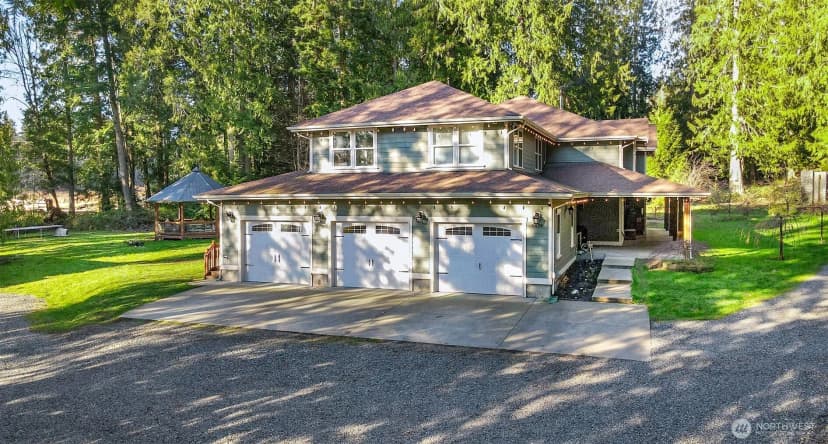 Property photo for 6824 137th Drive Ne, Lake Stevens photo 3