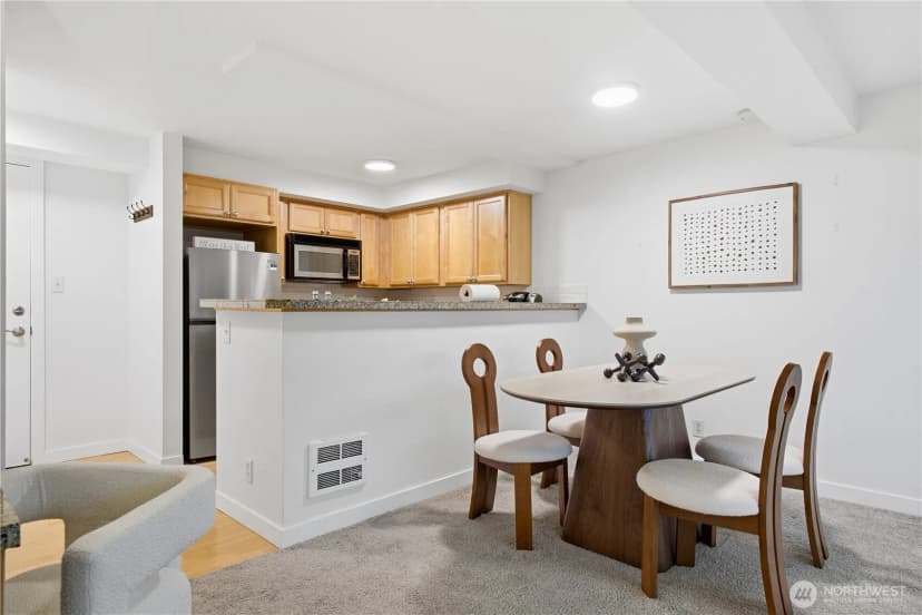Property photo for 1525 Taylor Ave N #203, Seattle photo 10