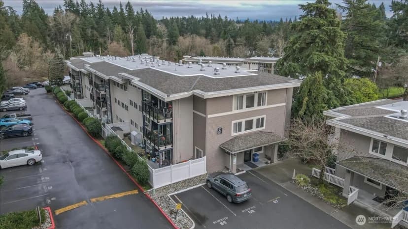 Property photo for 12631 Ne 9th Place #c305, Bellevue photo 2