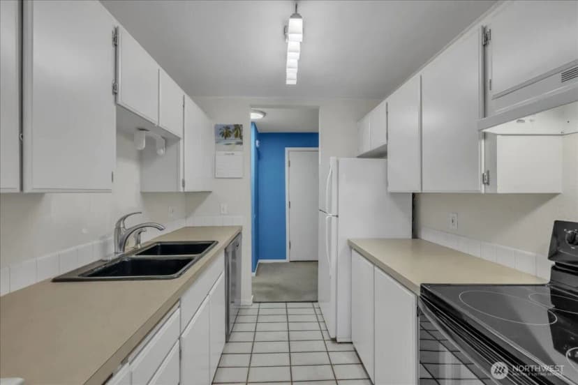 Property photo for 12631 Ne 9th Place #c305, Bellevue photo 12