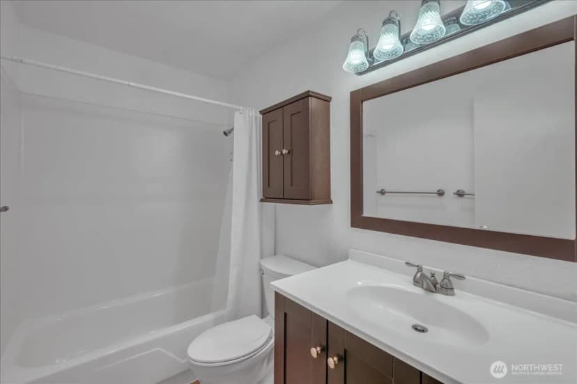 Property photo for 12631 Ne 9th Place #c305, Bellevue photo 14