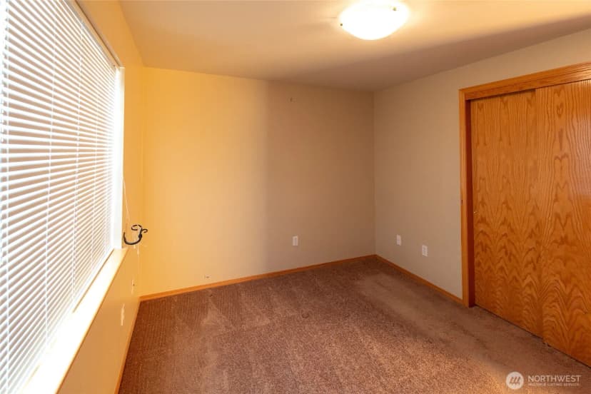 Property photo for 407 N 75th Avenue, Yakima photo 9