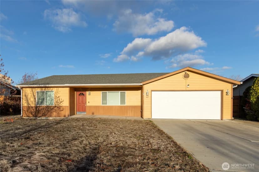 Property photo for 407 N 75th Avenue, Yakima