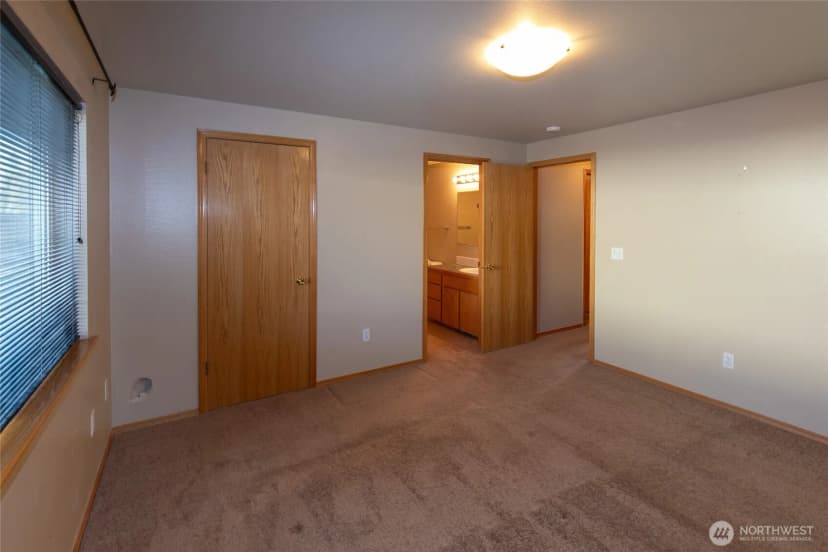 Property photo for 407 N 75th Avenue, Yakima photo 12