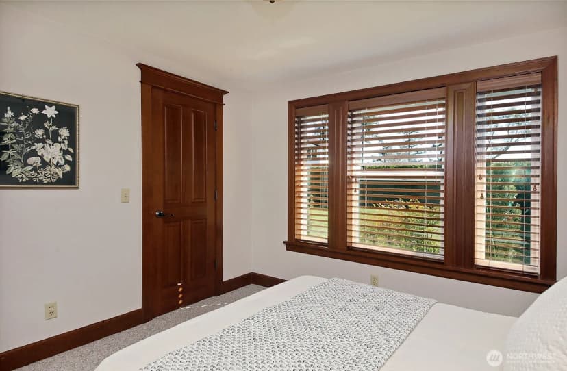 Property photo for 2471 Soundview Drive, Langley photo 20