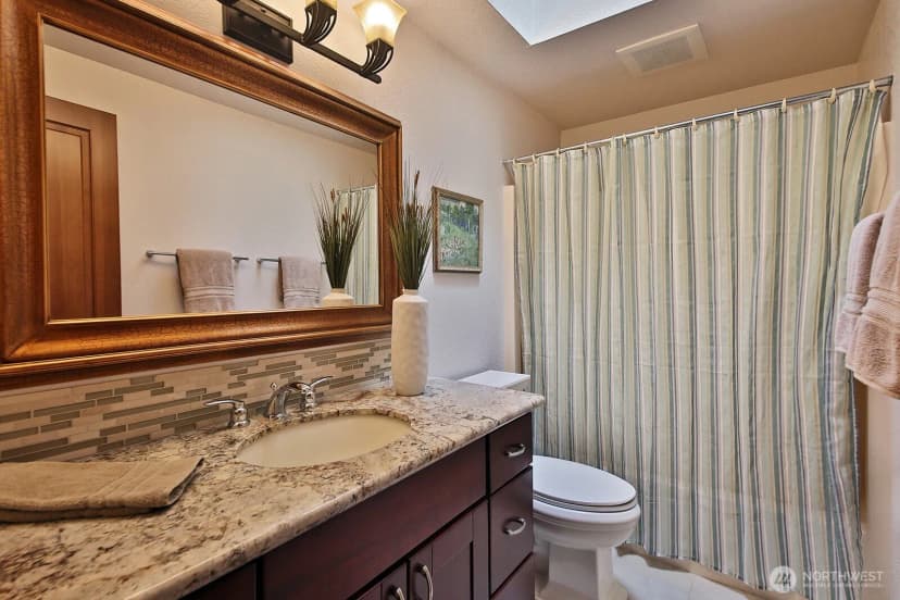 Property photo for 2471 Soundview Drive, Langley photo 21