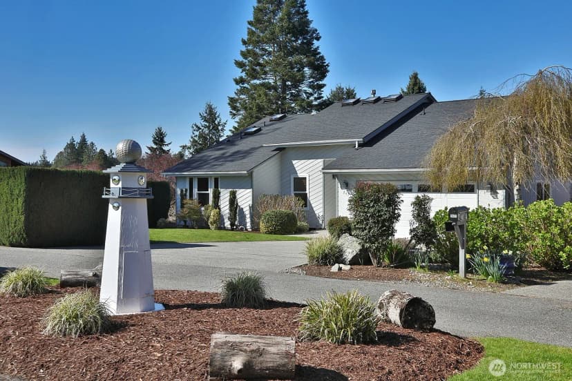 Property photo for 2471 Soundview Drive, Langley photo 23