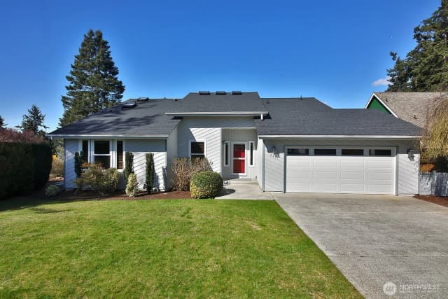 Property photo for 2471 Soundview Drive, Langley