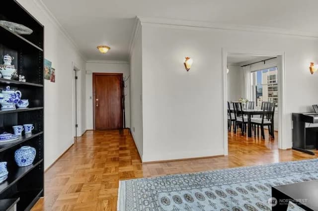 Property photo for 1017 Minor Avenue #1303, Seattle photo 5