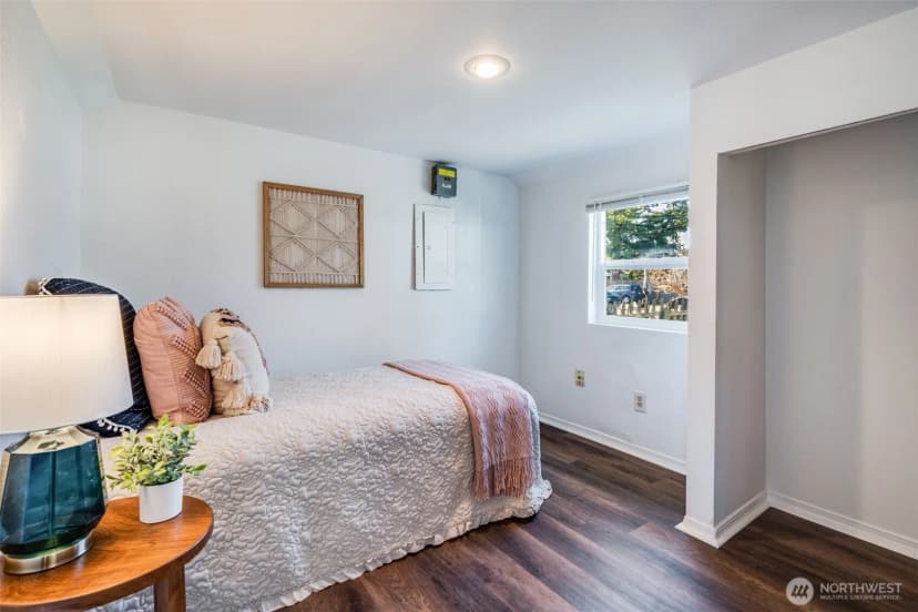 Property photo for 12406 2nd Place Sw, Seattle photo 20
