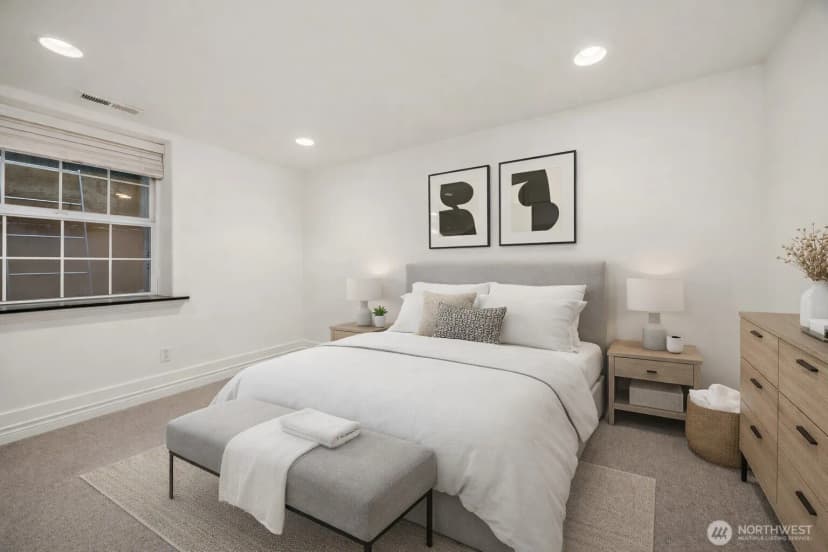 Property photo for 4003 Densmore Avenue N, Seattle photo 17