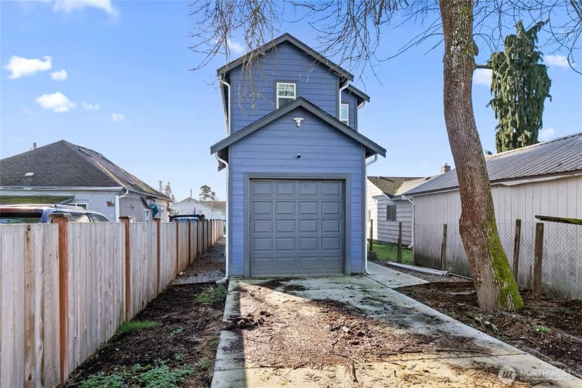 Property photo for 825 E 55th Street, Tacoma photo 29