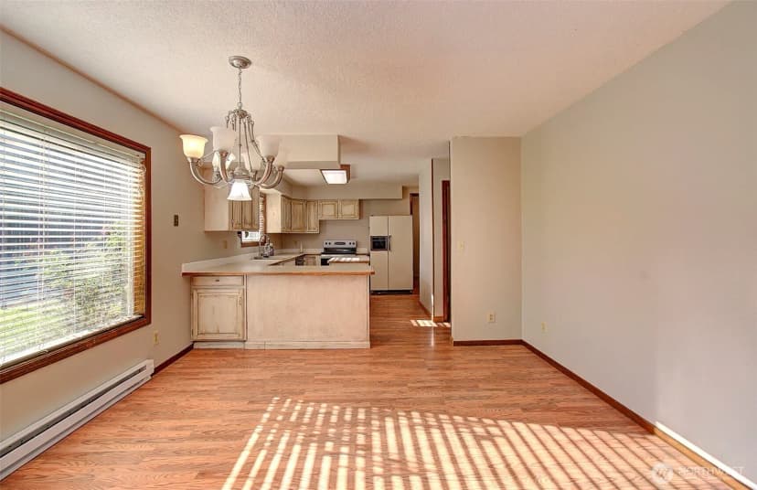 Property photo for 100 Inglewood Drive, Longview photo 3